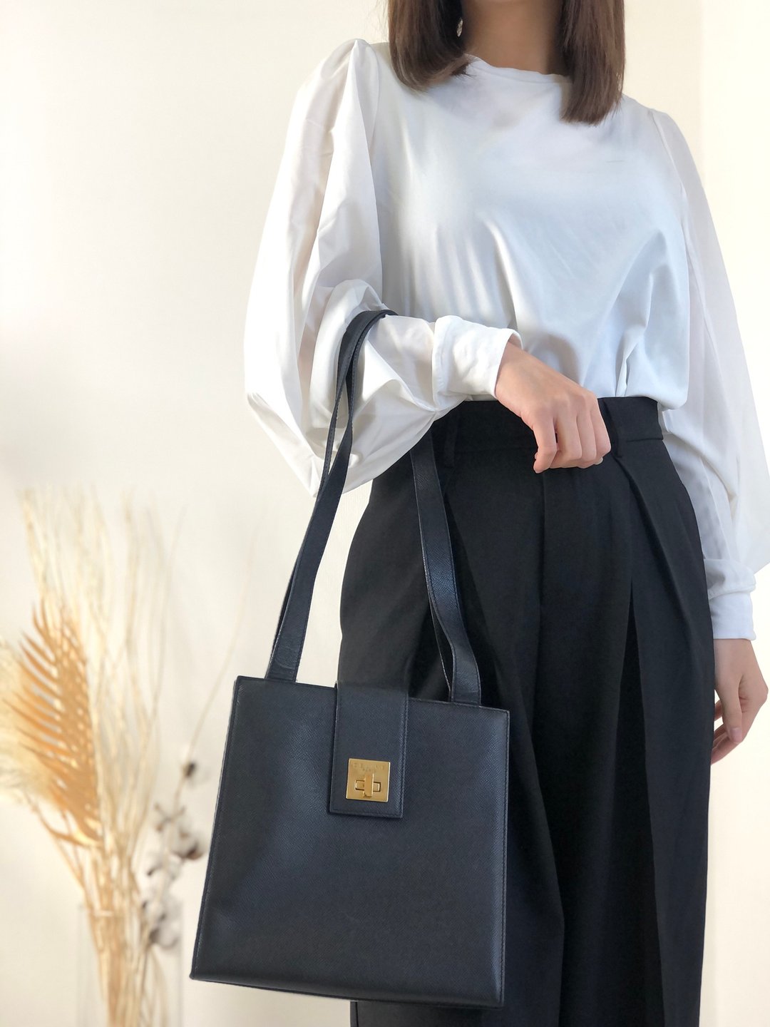 【 日本直送 名牌中古包 】CELINE 赛琳 转扣 压纹皮革 托特包 肩背包 黑色 vintage g2z5h3 - 手提包/手提袋 - 真皮 黑色