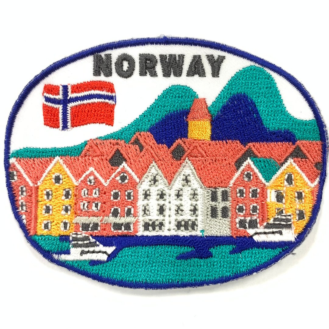 挪威 卑尔根 Bryggen 峡湾小镇 彩色木屋 电绣士气章 INS打卡地标 - 徽章/别针 - 绣线 多色