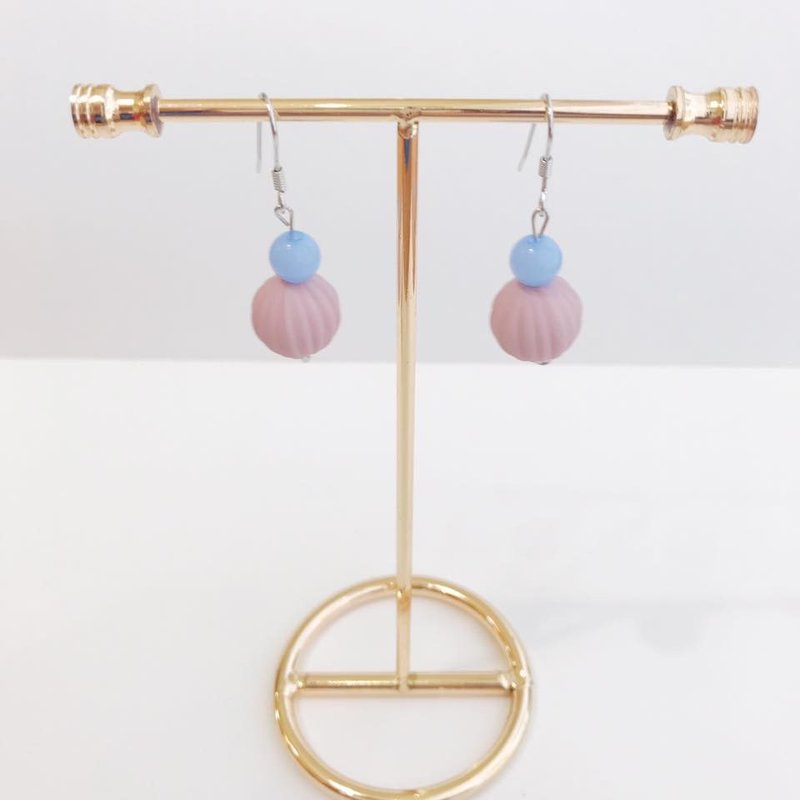 粉红粉蓝珠子耳环 日本风格  生日礼物 姐妹礼物 Pink Blue Dangle Earrings Japanese Style  Birthday Gifts - 耳环/耳夹 - 纸 粉红色