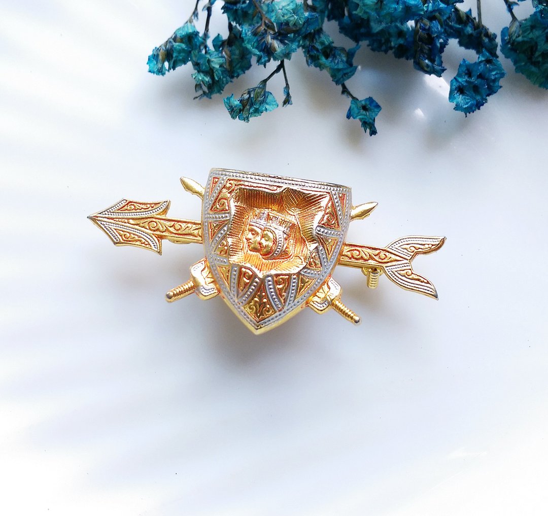 【西洋古董饰品 】DAMASCENE 西班牙大马士革 骑士盾箭 别针 胸针 - 胸针 - 其他材质 白色