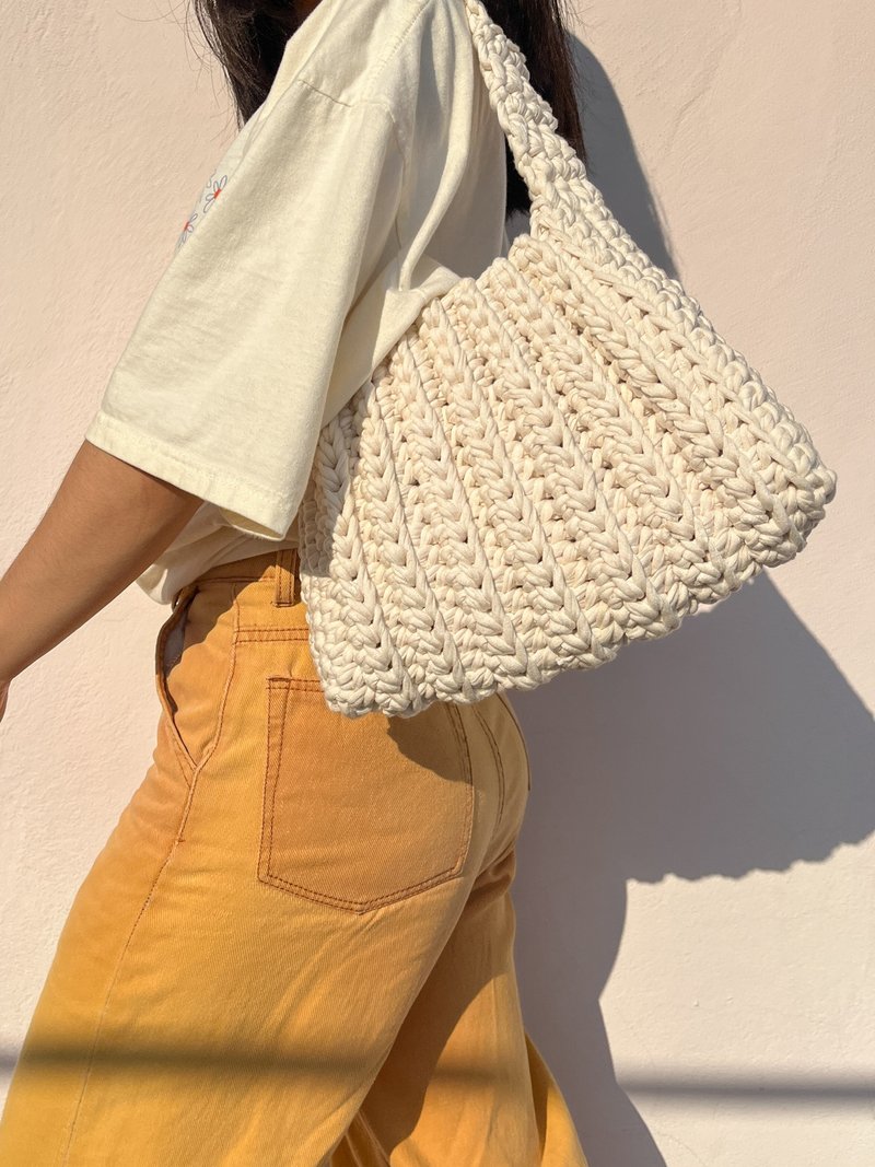T Shoulder Crochet Bag, T-shirt Yarn - 侧背包/斜挎包 - 其他材质 多色