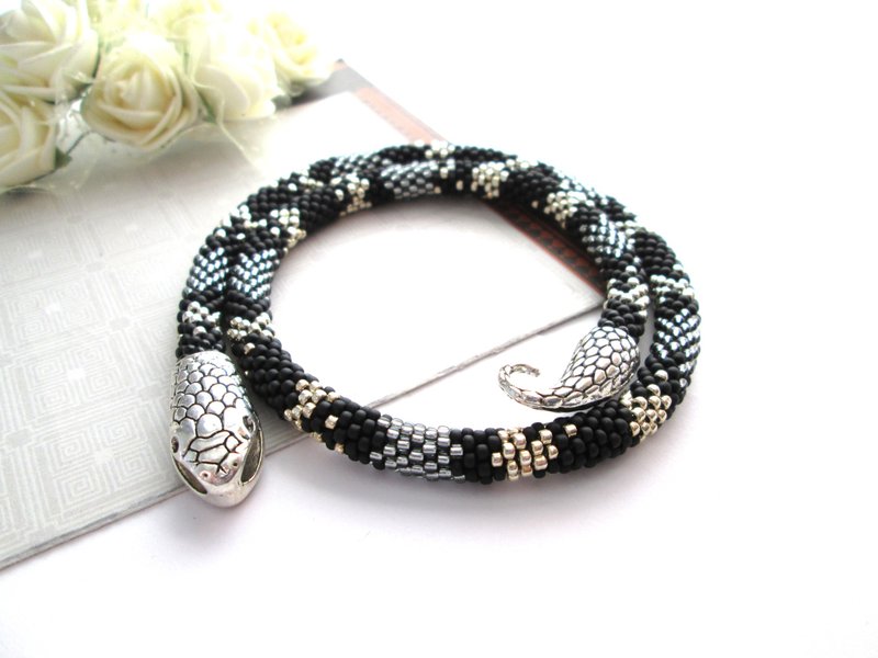 Snake striped Gray Silver beaded bracelet Ouroboros jewelry for her Witch bracel - 手链/手环 - 其他材质 灰色