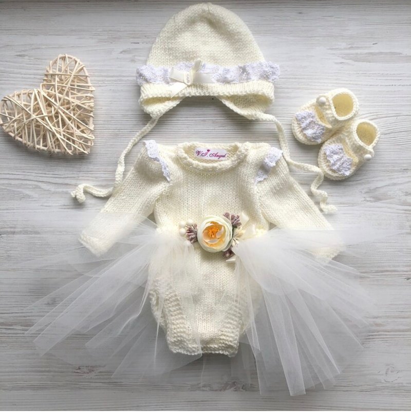 Hand knit outfit for baby girl: romper, tutu skirt, hat, shoes. Take home outfi. - 包屁衣/连体衣 - 其他材质 