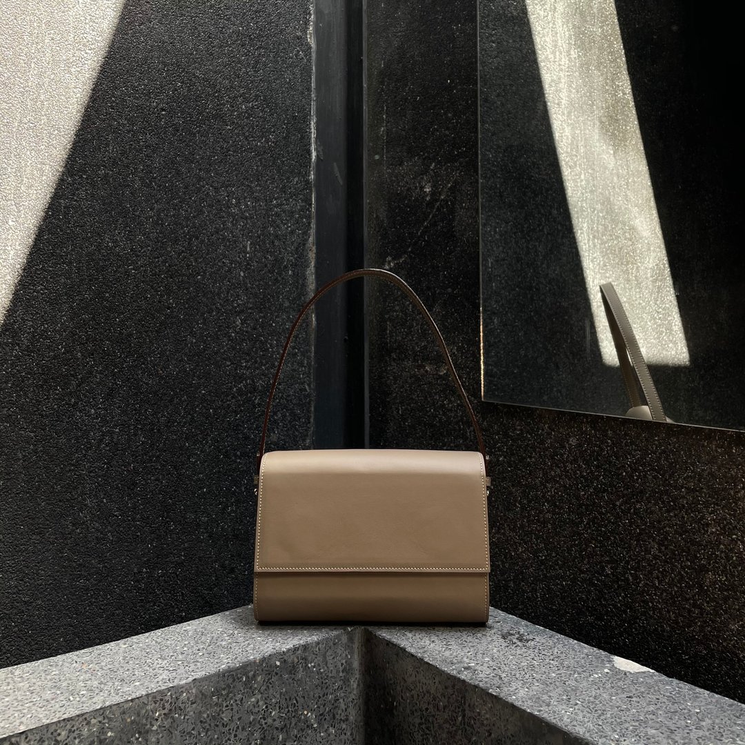 ANYA - MINIMAL COW LEATHER SHOULDER BAG/CLUTCH/HANDBAG - TAUPE (BROWN GREY) - 手提包/手提袋 - 真皮 卡其色