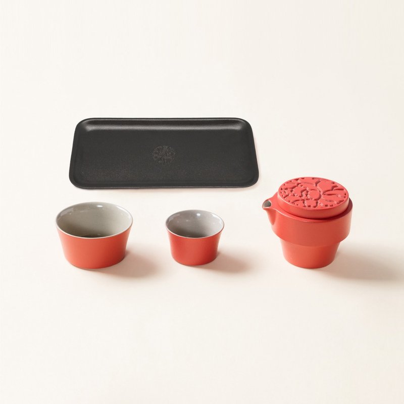 【礼物首选】陆宝 花好月圆阖家欢 一壶两杯 + 茶托 - 茶具/茶杯 - 陶 红色
