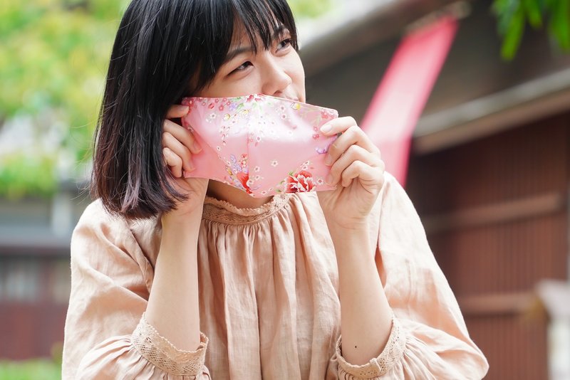 多色 | 客家花布口罩套.纱布内里.戴得住透气舒适.可寄香港日本 - 口罩 - 棉 多色