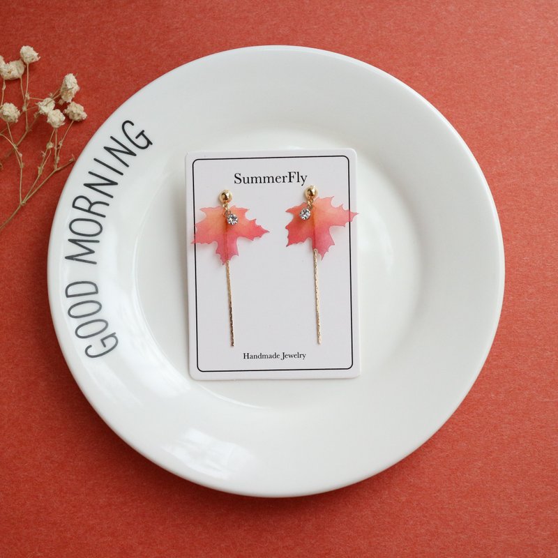 秋季特惠款—18k包金 逼真晕染 丝纱枫叶子植物垂坠耳环橘红色 - 耳环/耳夹 - 植物．花 红色
