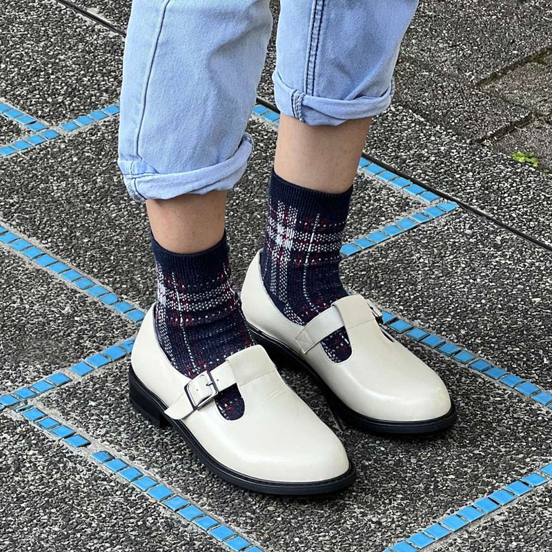 米白 全真皮扣带T字玛莉珍鞋 MIT台湾制 - 玛莉珍鞋 - 真皮 