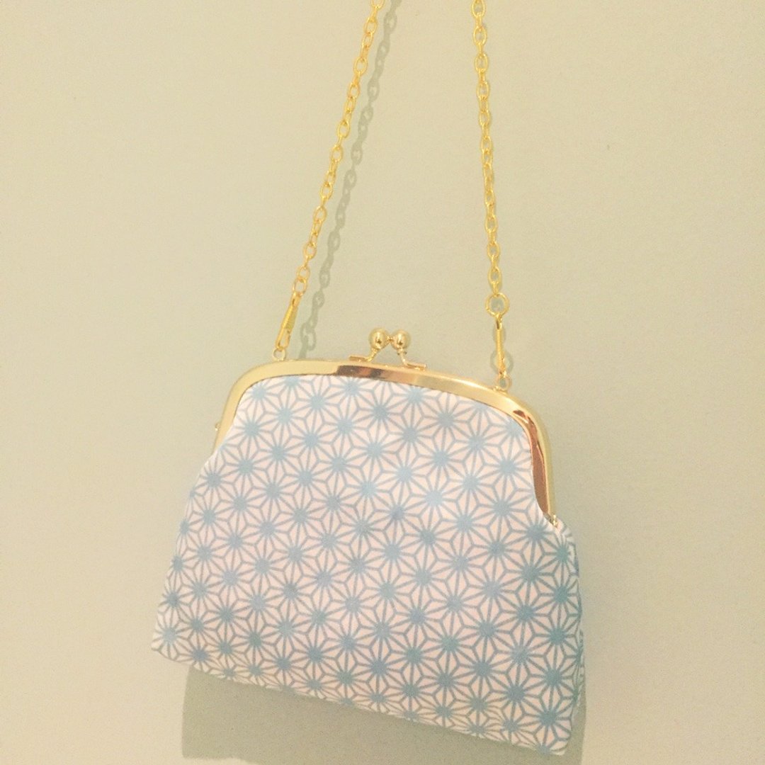 Original Print Japanese traditional pattern kiss lock petit party bag ASANOHA - 手拿包 - 聚酯纤维 蓝色