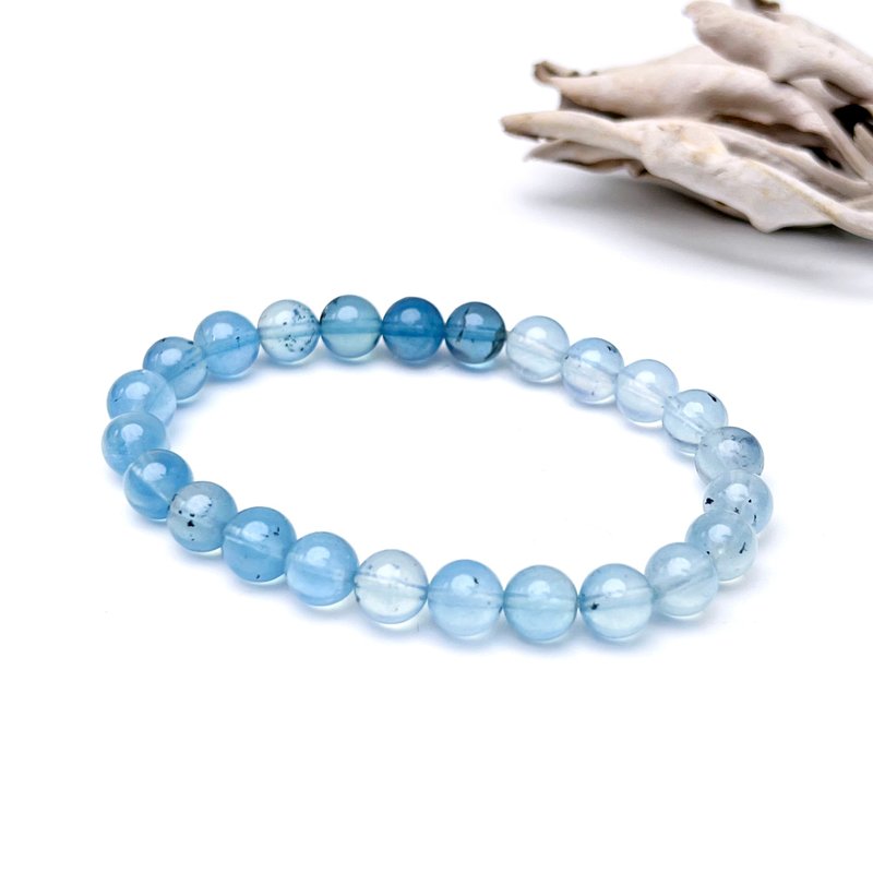 海聆。细品岁月 帮助沟通表达能力 疗愈 I 海蓝宝共生黑云母 I - 手链/手环 - 水晶 蓝色