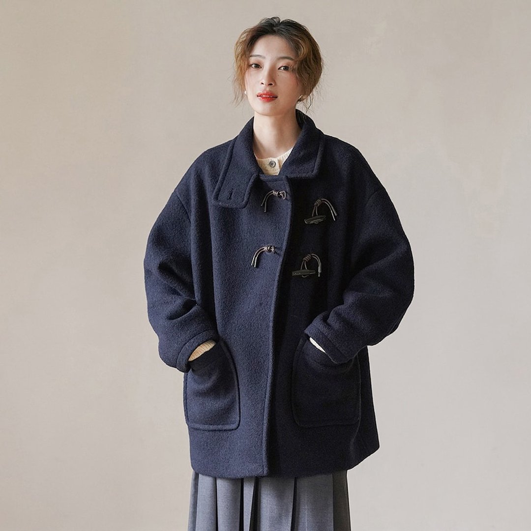 藏青牛角扣短款大衣|外套|秋冬款|羊毛|Sora-1091 - 女装西装外套/风衣 - 羊毛 