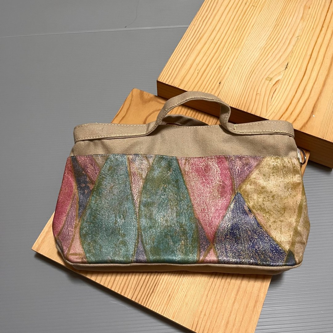 袋中袋 包中包 收纳袋 内胆包 多口袋 仿皮质感 印象画风 - 化妆包/杂物包 - 人造皮革 金色