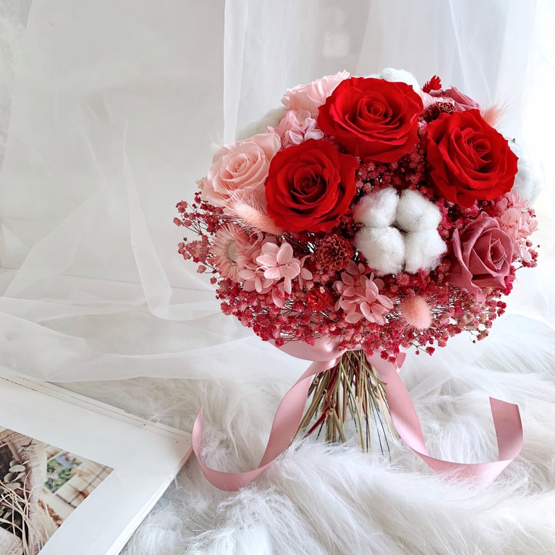 干燥捧花 胸花 经典红粉配色永生玫瑰捧花 干燥胸花/永生胸花 - 干燥花/捧花 - 植物．花 红色