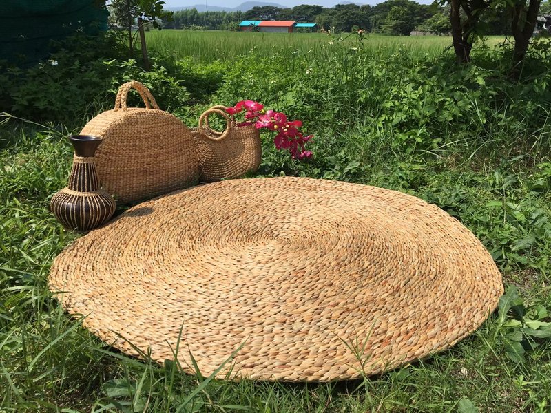 Rug Round Rug for living room Straw mat water hyacinth rug Home decor - 地垫/地毯 - 植物．花 