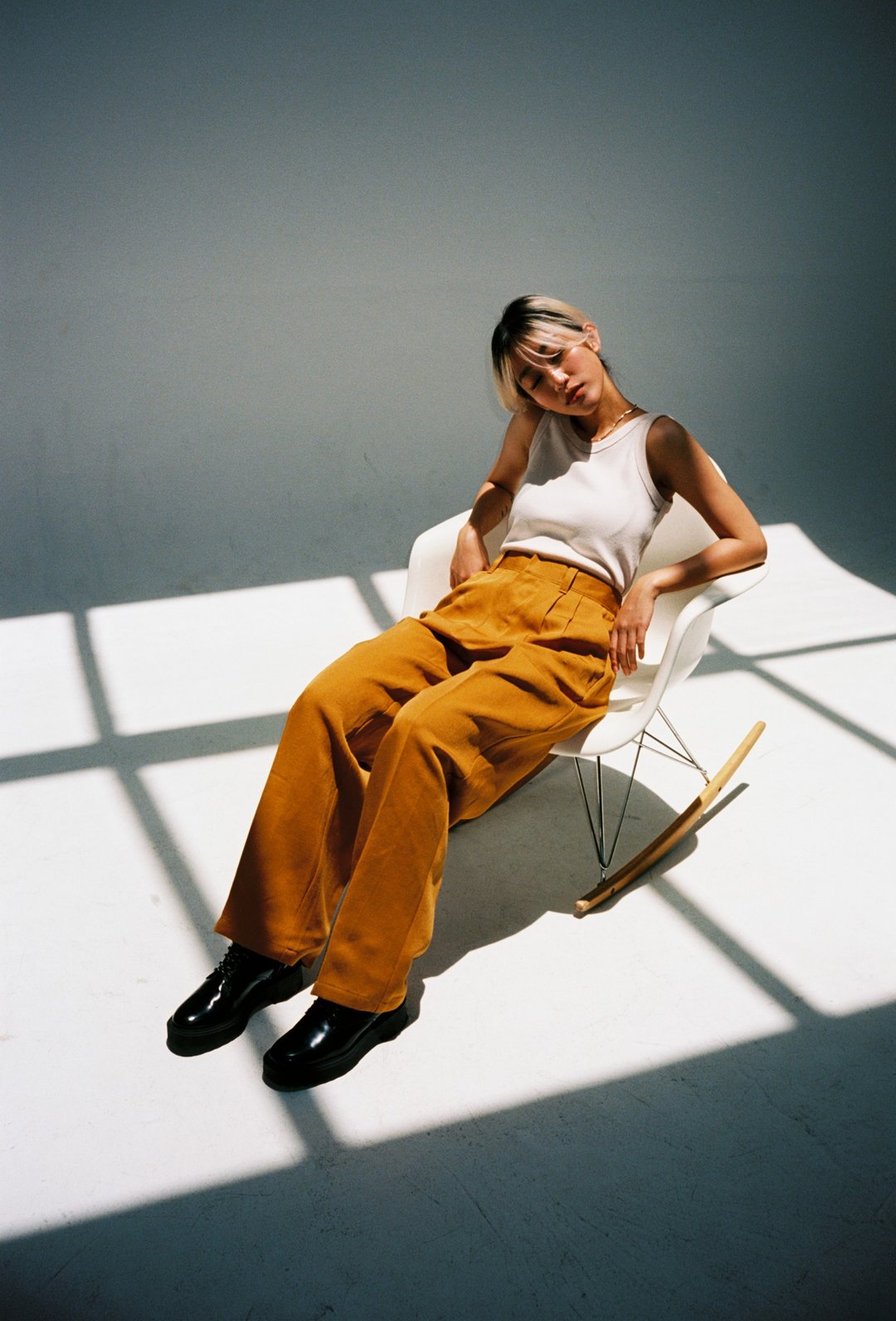 Linen Polyester McAfee Trousers in Mango Yellow - 女装长裤 - 聚酯纤维 橘色