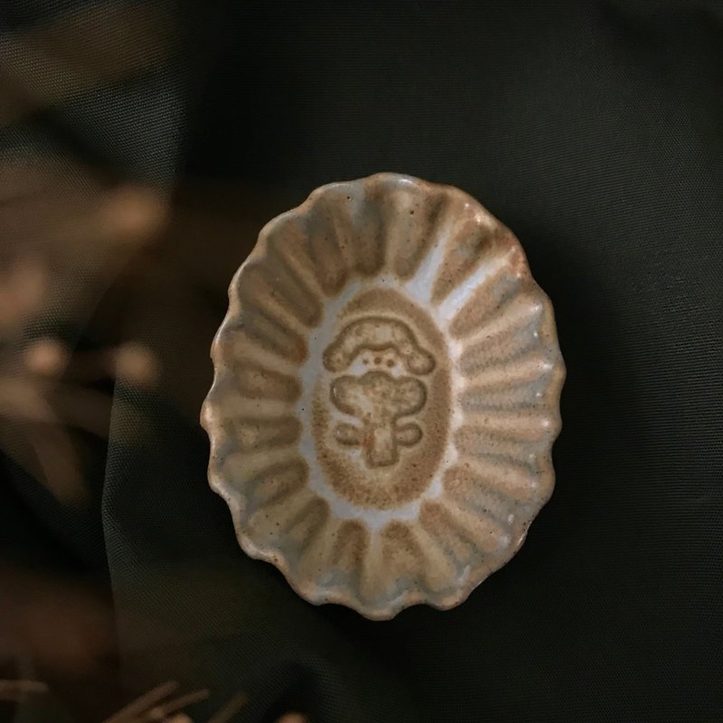 【 小丸 森林 浮雕 】 小花  豆皿  小蝶  器皿  果酱碟 - 浅碟/小碟子 - 陶 蓝色