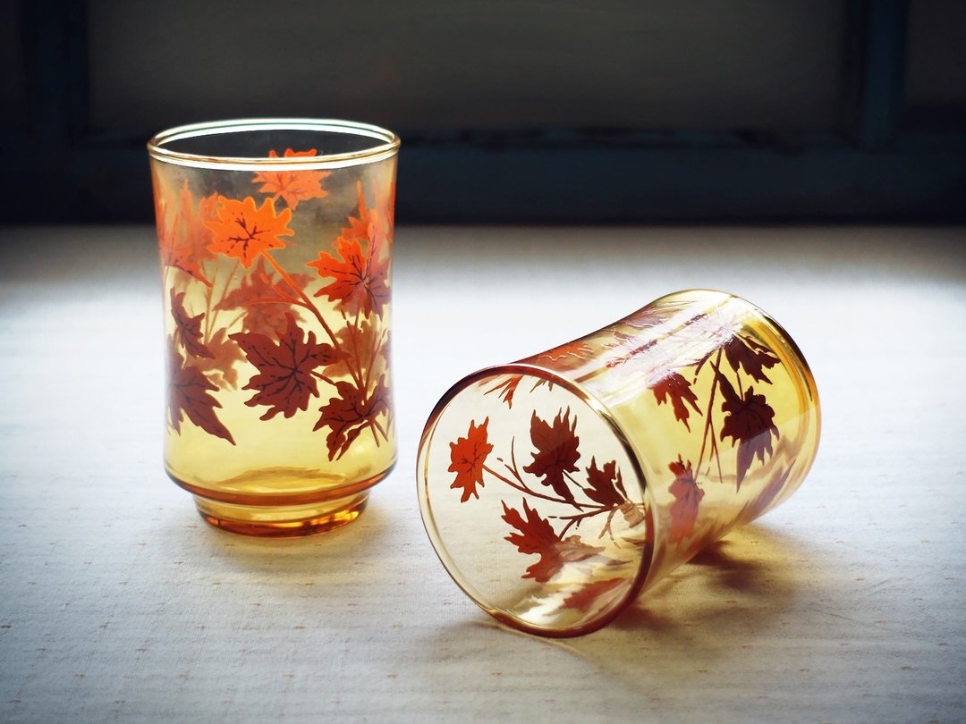 早期进口印花果汁杯-枫红 (餐具/旧货/老物/玻璃/小口径/Libbey) - 茶具/茶杯 - 玻璃 橘色
