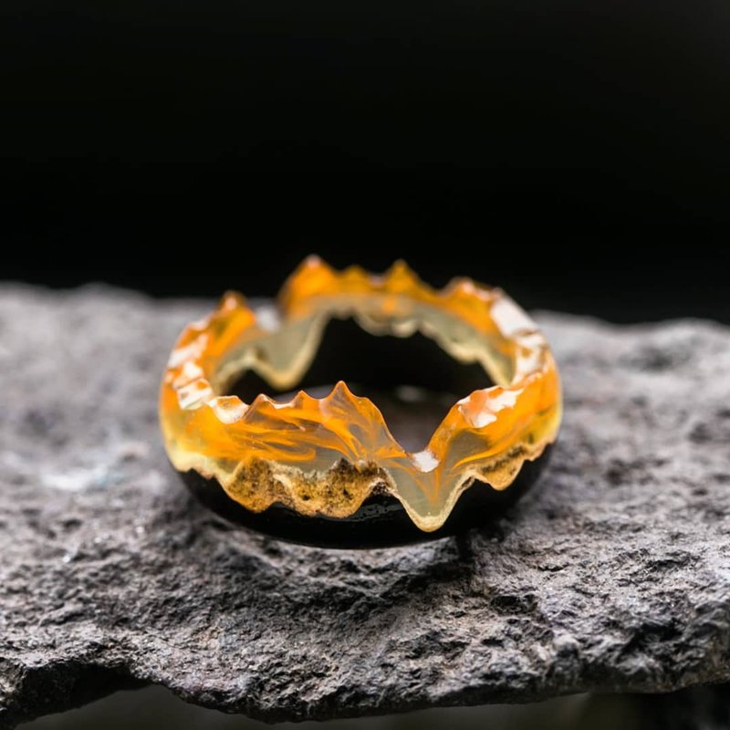 Wood resin ring Fire Eco epoxy jewelry for women and men. Magic ring for gift. - 戒指 - 树脂 橘色