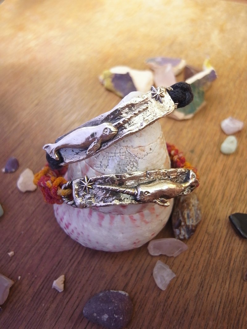 仰望星星的独角鲸 银手环一对(两条手环) - 手链/手环 - 银 银色