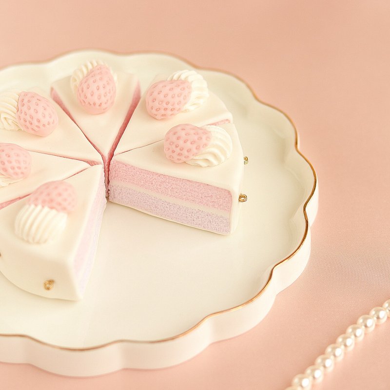 Pastel Strawberry Cut Cake (Bag Charm) / Fake Sweets Resin Clay Pink Purple - 钥匙链/钥匙包 - 粘土 粉红色