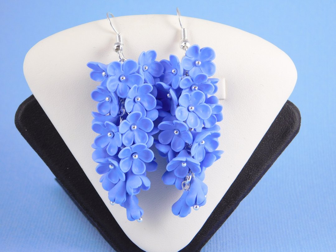 Polymer clay earrings blue Periwinkle flower cluster jewelry chandelier gift gir - 耳环/耳夹 - 粘土 蓝色