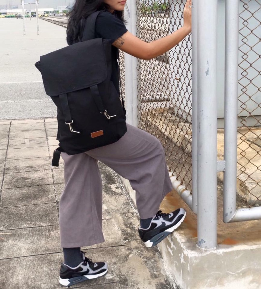 Backpack - 后背包/双肩包 - 其他材质 黑色