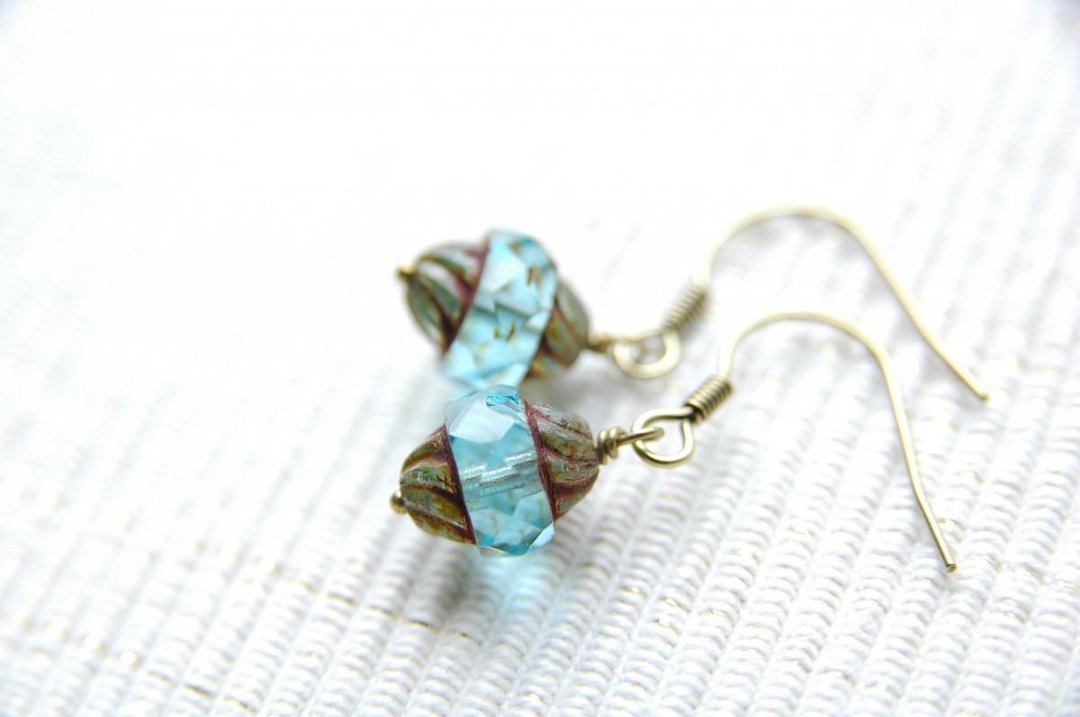 Czech beads earrings (aquamarine) - 耳环/耳夹 - 宝石 蓝色