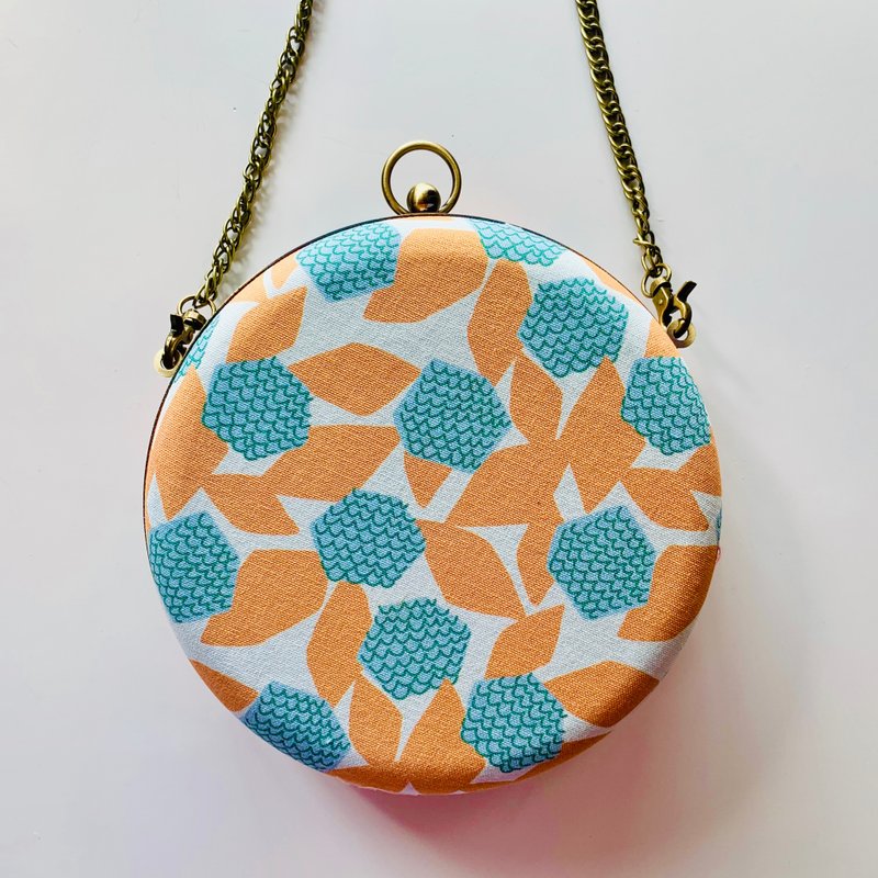 粉橘小卜小圆包 - 可手拿/ 斜背/ 婚礼姊妹礼物 - 手拿包 - 棉．麻 橘色