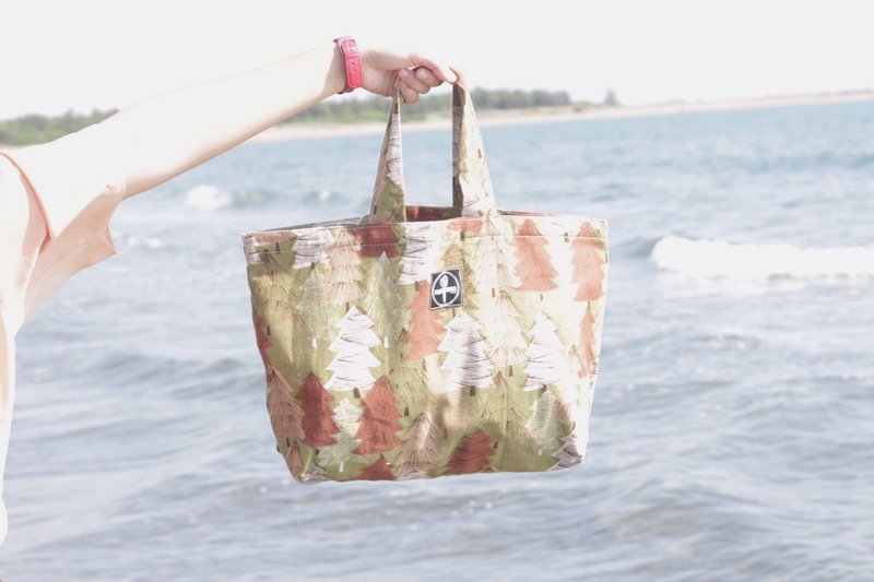 偷偷喊我/ 大托特包-走进绿色森林 - 手提包/手提袋 - 棉．麻 白色