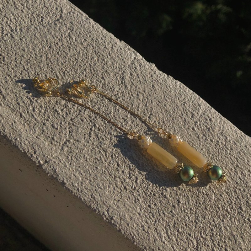 The Tea Hills - Ceylon Journal 锡兰日志 茶叶之丘耳饰 - 耳环/耳夹 - 树脂 绿色