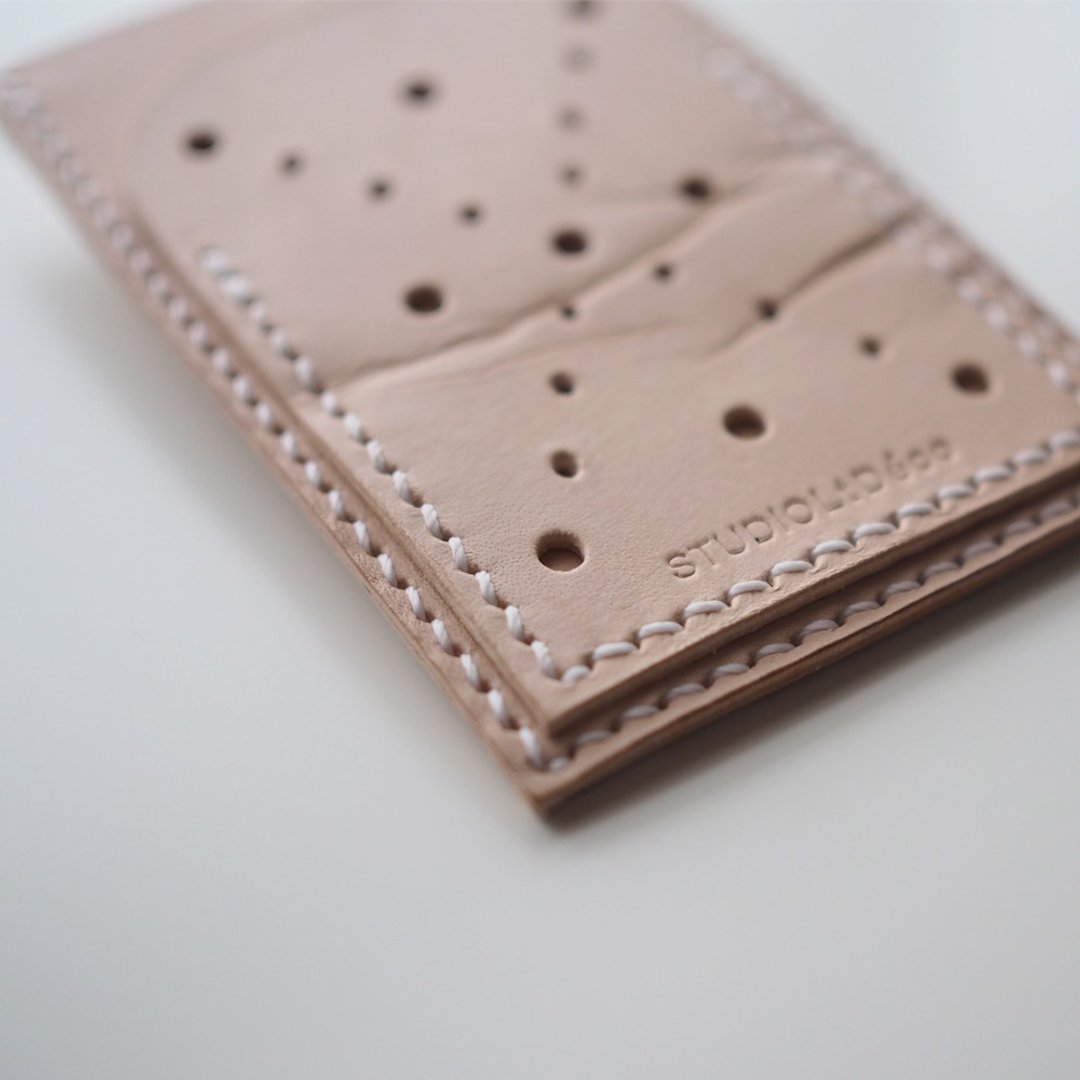 Leather Holder: The Highett Leather Card Case-L023 Card case ONLY-card holder, genuine leather, vegtan, cow leather, solid brass, hand woven, personalised, unisex, vegtan, natural colour, gift, ID card case, 工作卡套，卡套，車卡，植鞣革，牛皮，植鞣牛皮，禮物，中性，訂製，手工縫製，手工編織，純銅扣環，天 - 其他 - 真皮 多色