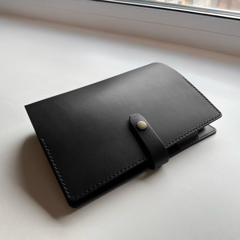 【男生礼物】SKYFALL A5 六孔活页皮革笔记本/手帐/植鞣革-曜石黑 - 笔记本/手帐 - 真皮 黑色