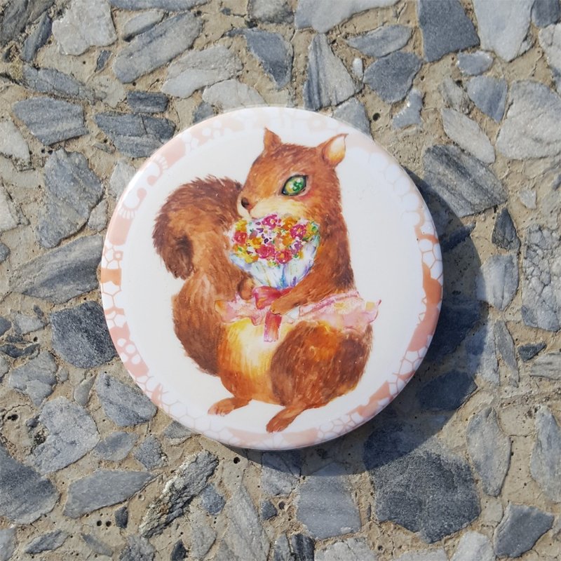 大松鼠 超大胸章别针 - 徽章/别针 - 塑料 咖啡色