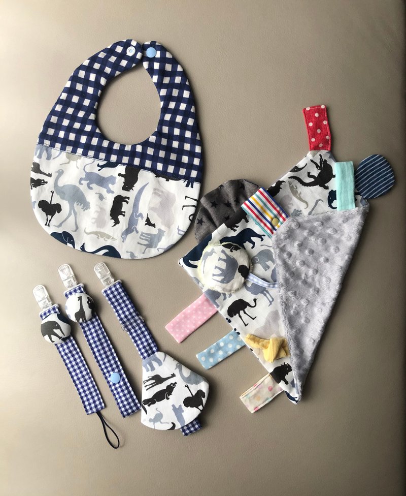丛林的伙伴们-日本纯棉围兜兜 安抚巾 奶嘴套 新生儿礼 弥月礼 - 满月礼盒 - 棉．麻 灰色