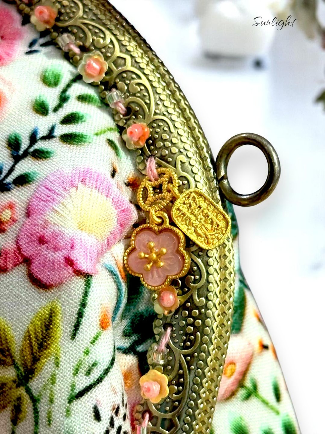 日光小巷手做 招财花儿集合花园口金包 斜背包 万用包 - 侧背包/斜挎包 - 棉 
