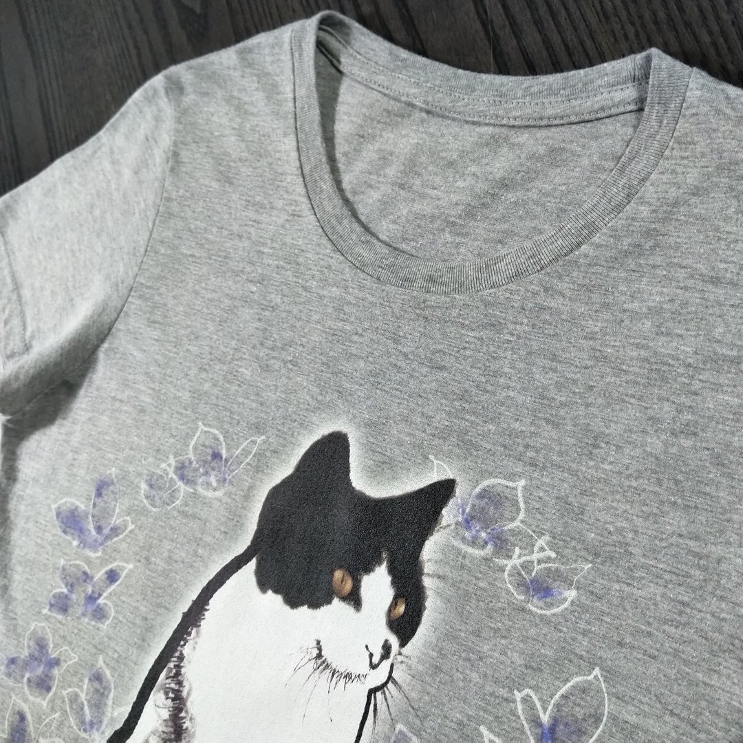 麻灰的插画猫meow图案T恤(修身女版) - 女装 T 恤 - 棉．麻 灰色