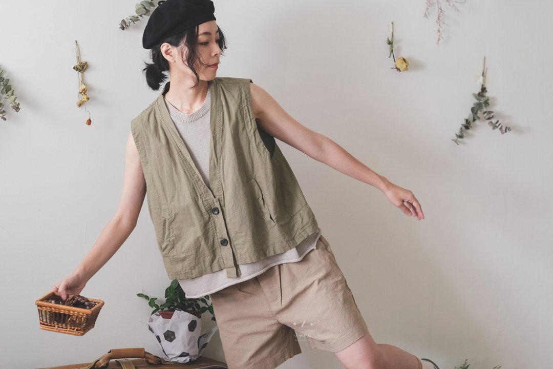 羽织领三扣棉麻小版背心 - 3色-抹茶绿(更新色) - 女装背心 - 棉．麻 绿色