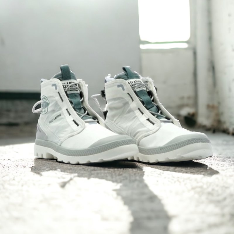 PALLADIUM PAMPA TRAVEL LITE 快速绑带潮流军靴 79104-116 - 女款休闲鞋 - 其他材质 多色
