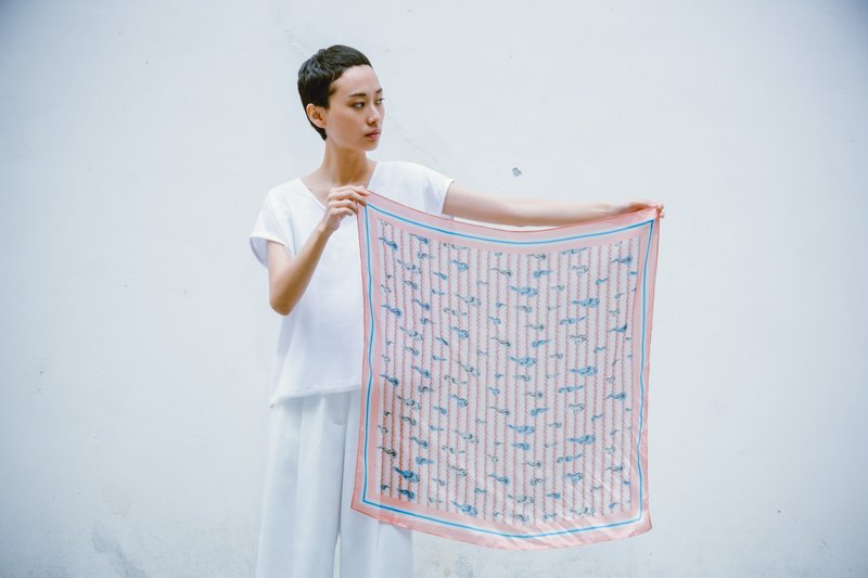 都会山水跨界印花展。粉嫩云朵印花丝巾 - 丝巾 - 丝．绢 粉红色