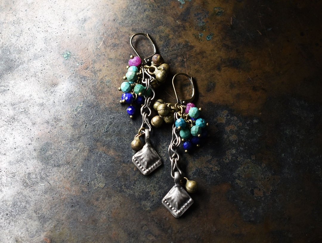 Afghan metal, heavy turquoise and lapis, ruby and ethnic bell earrings - 耳环/耳夹 - 其他金属 银色