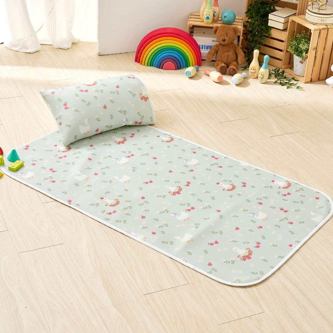 6D午睡垫 / Cool-Fi 透气凉感 / 儿童70x120cm / 绿茵小鸭 - 寝具 - 其他材质 绿色