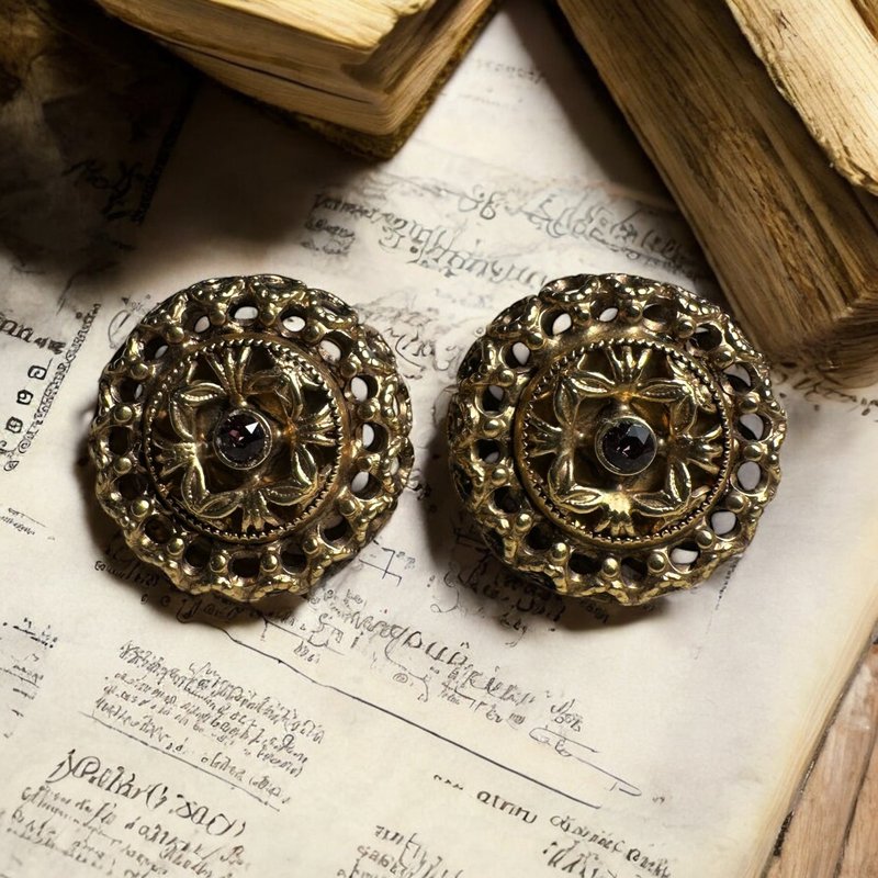 【古纹晶魂】复古维多利亚浮雕镂空独特古典耳环耳饰 - 耳环/耳夹 - 铜/黄铜 金色