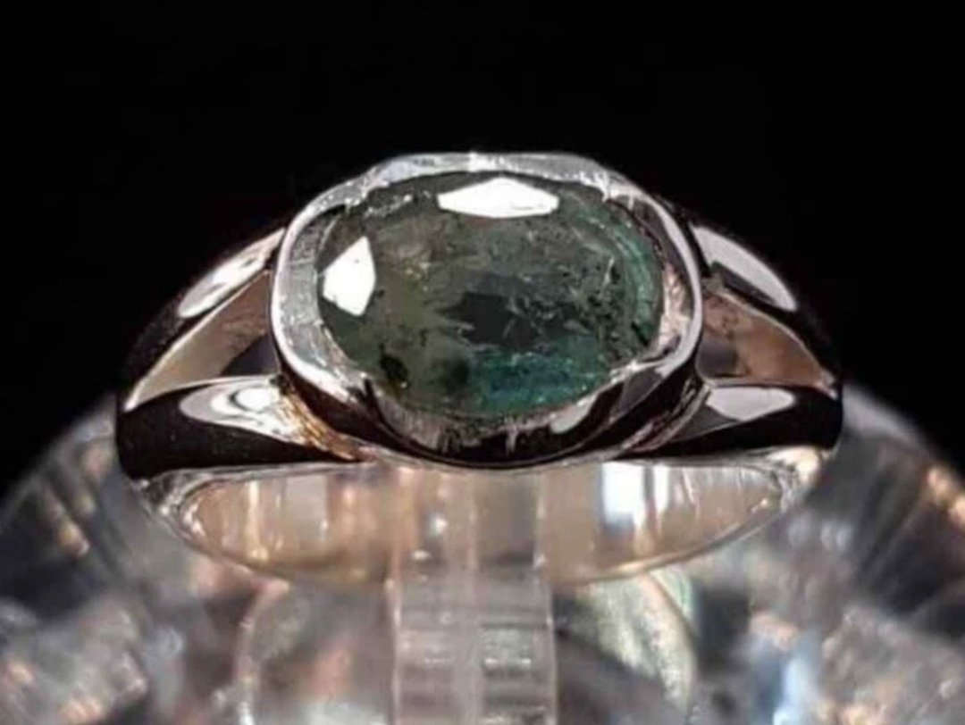 Unisex Emerald Ring Beautiful Handmade Jewelry Esmeralda Stone Silver Jewellery - 戒指 - 宝石 绿色