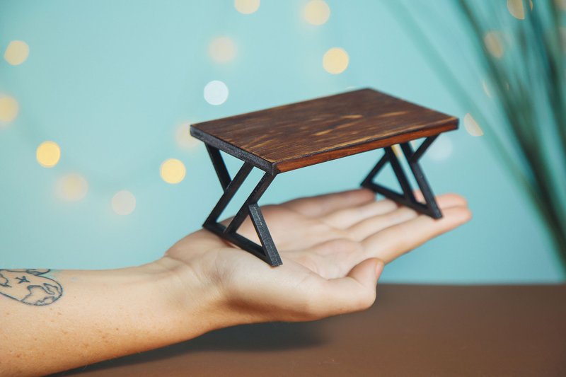 1/6比例布莱斯娃娃咖啡桌。娃娃屋家具，立体模型 - 玩偶/公仔 - 木头 咖啡色