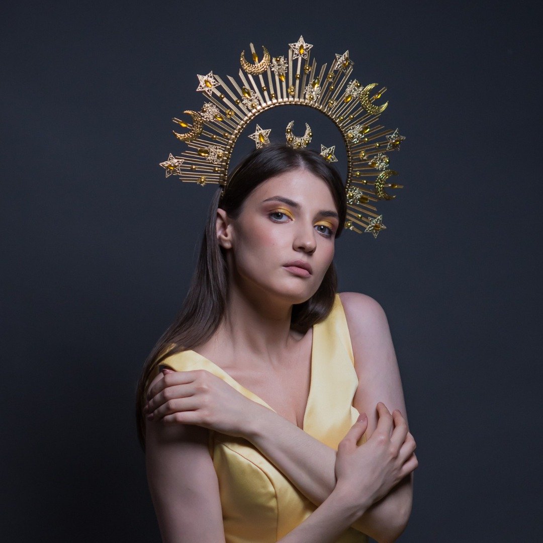 Star moon halo crown Gold Sun goddess headpiece Celestial wedding bridal tiara - 发饰 - 其他材质 金色