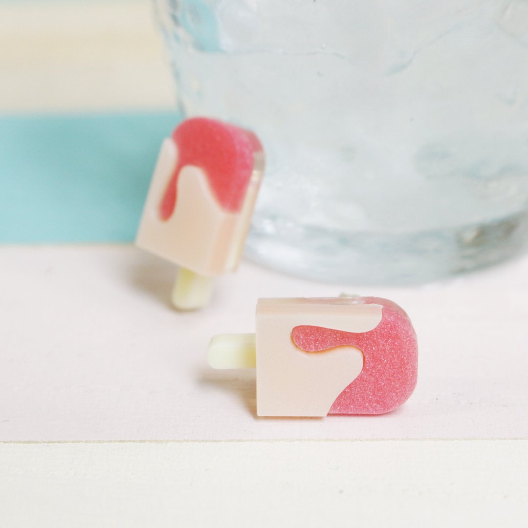 Strawberry Milk Ice Earrings / Earrings - 耳环/耳夹 - 压克力 粉红色