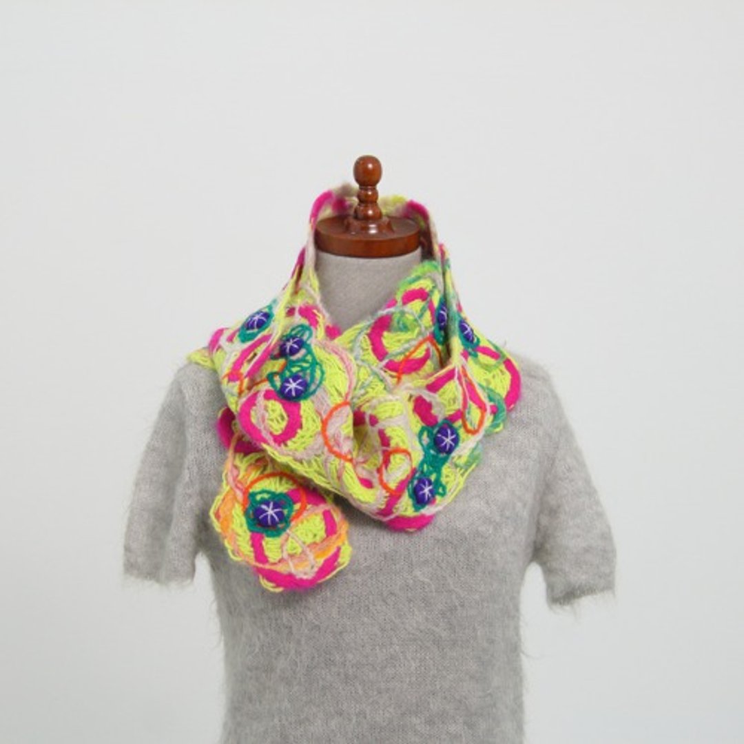 Morning glory flower muffler - 丝巾 - 羊毛 黄色