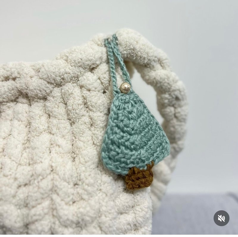 软萌软萌 编织吊饰 编织挂件 森林系列 圣诞树 圣诞袜 苹果 小花 - 吊饰 - 其他材质 多色