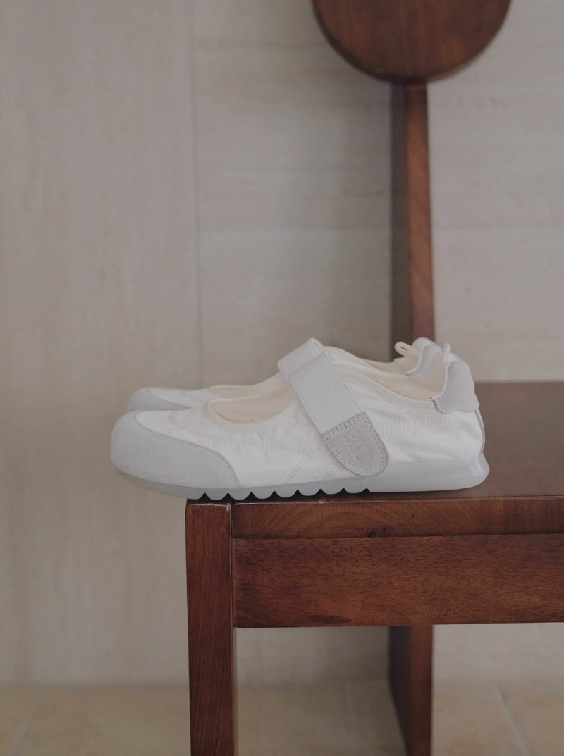 随性撒野 运动风玛莉珍平底鞋 手工製 - 玛莉珍鞋 - 真皮 多色