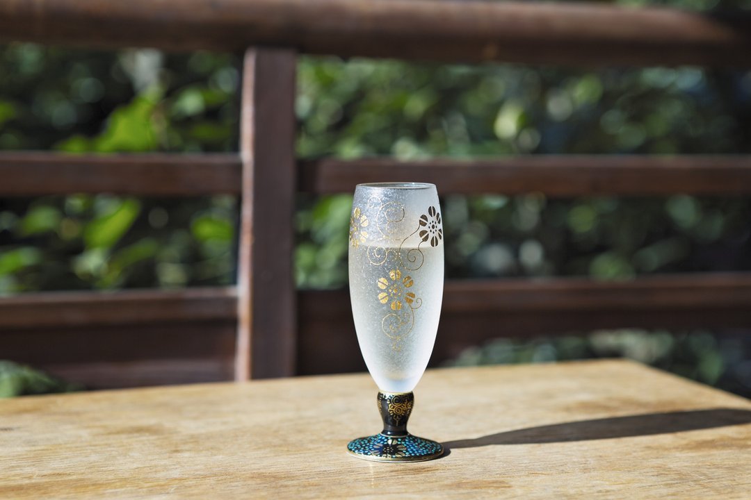 9416 Traditional Craft Kutani Ware Japanese Sake Luxury Handmade Gift Keiro Day Birthday Stem Pottery Glass Glass Tableware Adelia Ishizuka Glass - 酒杯/酒器 - 玻璃 黑色